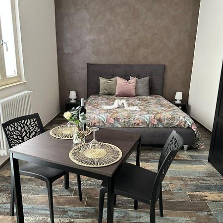 Home J&J Бари Екстериор снимка