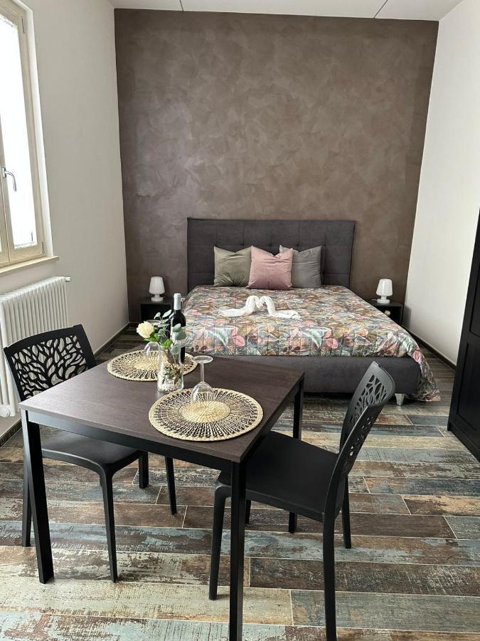 Home J&J Бари Екстериор снимка